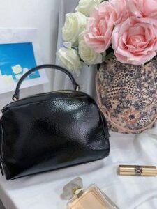 Bolsa de Couro Feminina: Descubra os Segredos da Elegância e Durabilidade