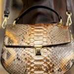Bolsa de Couro Feminina: Descubra os Segredos da Elegância em um Acessório Exclusivo