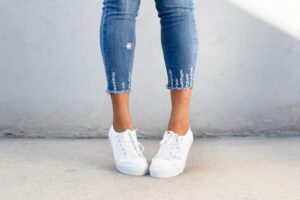 Sapatos para Pés Largos Femininos: Conforto e Estilo Sem Limites!