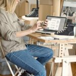 Como utilizar influenciadoras para promover sapatos femininos com sucesso