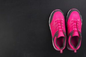 Compre sapatos femininos com desconto: Confira ofertas incríveis!