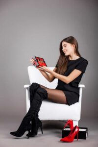 Descontos em Botas Femininas: Não Perca As Melhores Ofertas!