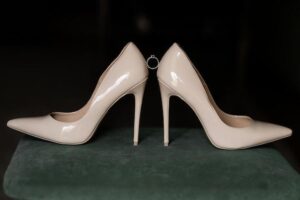 Sapatos de Salto Alto Black Friday: Ofertas Imperdíveis Esperam por Você!