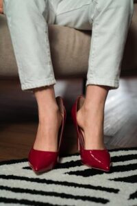 Sapatos femininos que ajudam a alongar a silhueta