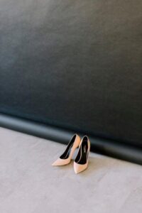 Dicas para combinar sapatos e bolsas em diferentes ocasiões