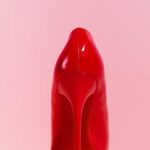 Como montar um look com sapatos vermelhos