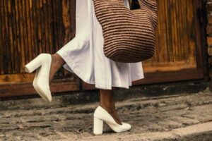 Dicas para usar bolsas pequenas em grandes eventos