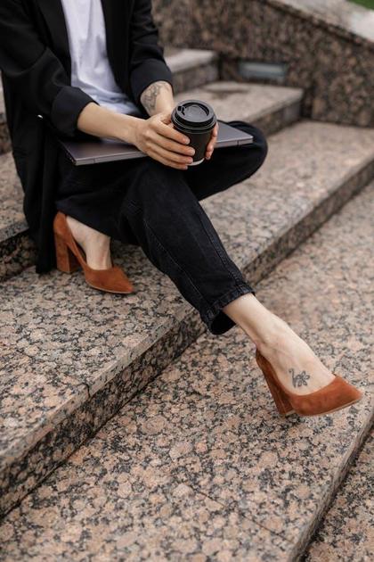 sapatos femininos para pés sensíveis
