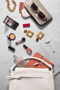 Bolsas femininas com compartimentos secretos: o que você precisa saber