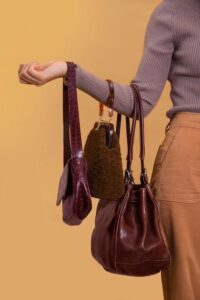 Bolsas Femininas Médias para o Dia a Dia: Estilo e Praticidade